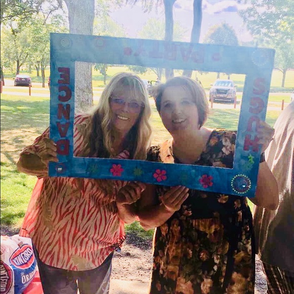 Honey & Lace Small Dress - Picture 3 of 5